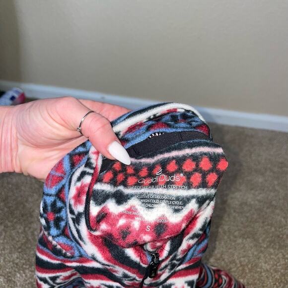 Cuddl Duds Fleece wear with Stretch Full Zip Vest Indian Navajo pattern  SZ SM - Picture 4 of 10